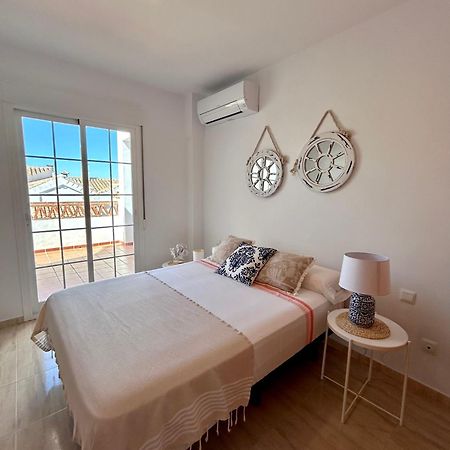 Apartamentos Pacifico 内尔哈 外观 照片