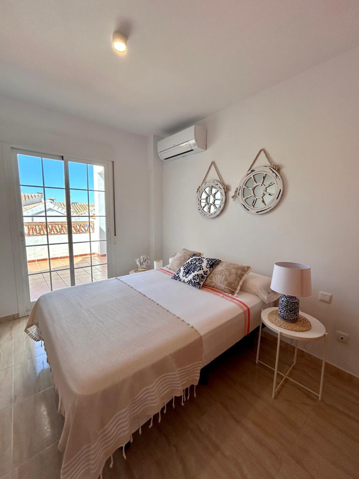 Apartamentos Pacifico 内尔哈 外观 照片